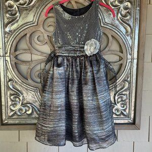 Girl's Christmas/Party  Dress with Sequin Top - Fits  age 8-10